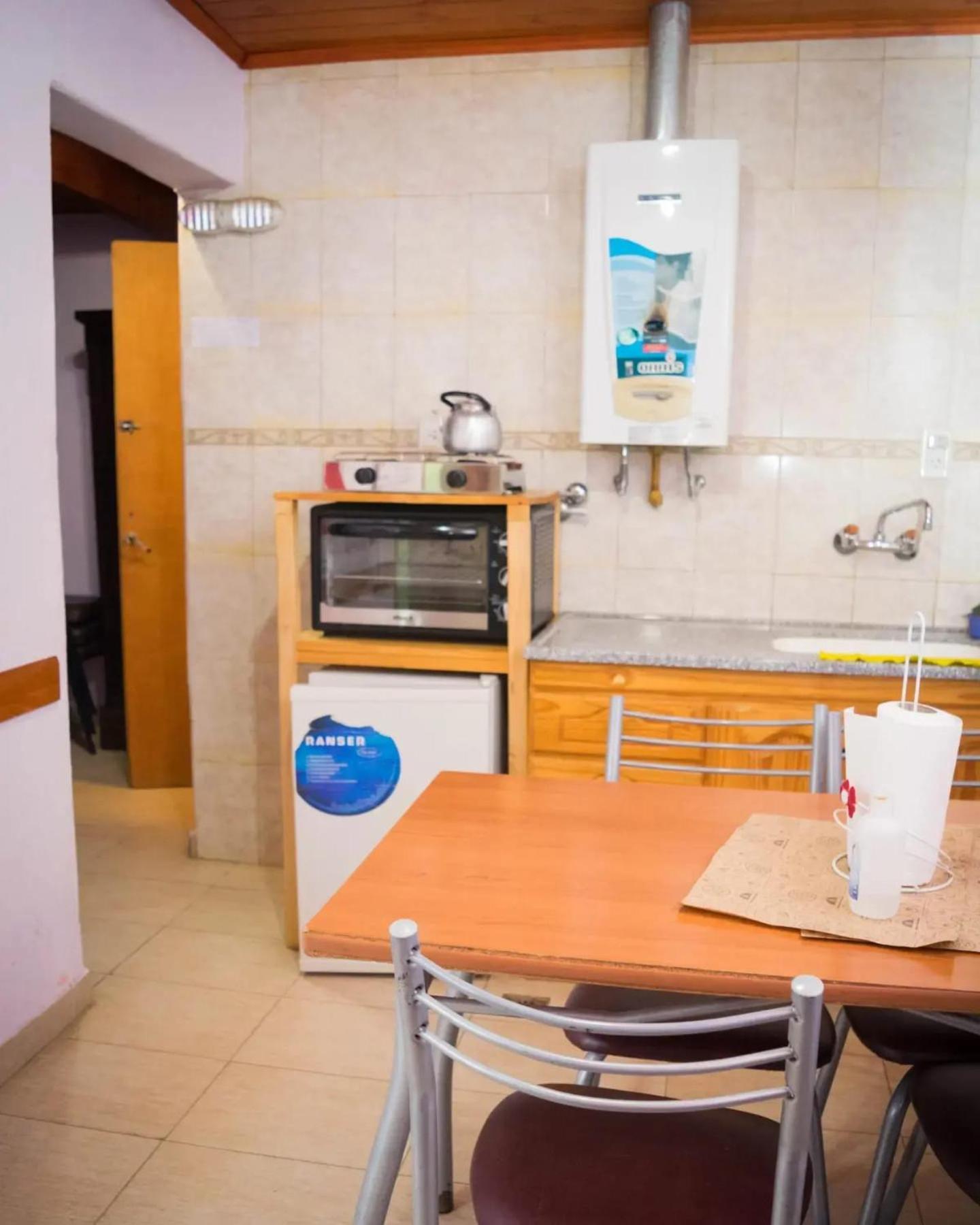 Hostal "El Tomolasta" La Carolina Zewnętrze zdjęcie